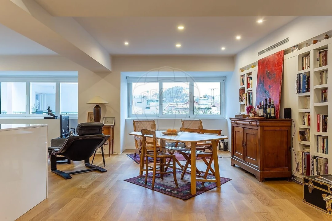 Apartamento T2 para Venda em Santo António Foto 8