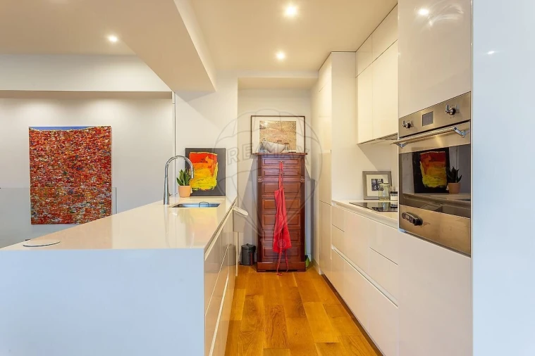 Apartamento T2 para Venda em Santo António Foto 10