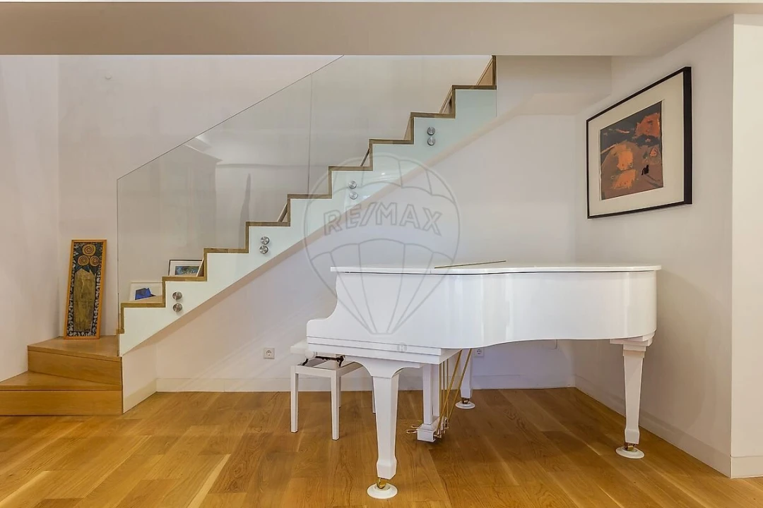 Apartamento T2 para Venda em Santo António Foto 6