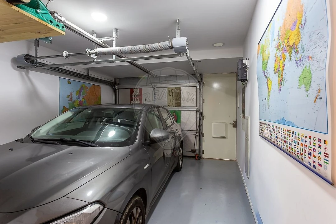 Apartamento T2 para Venda em Santo António Foto 21