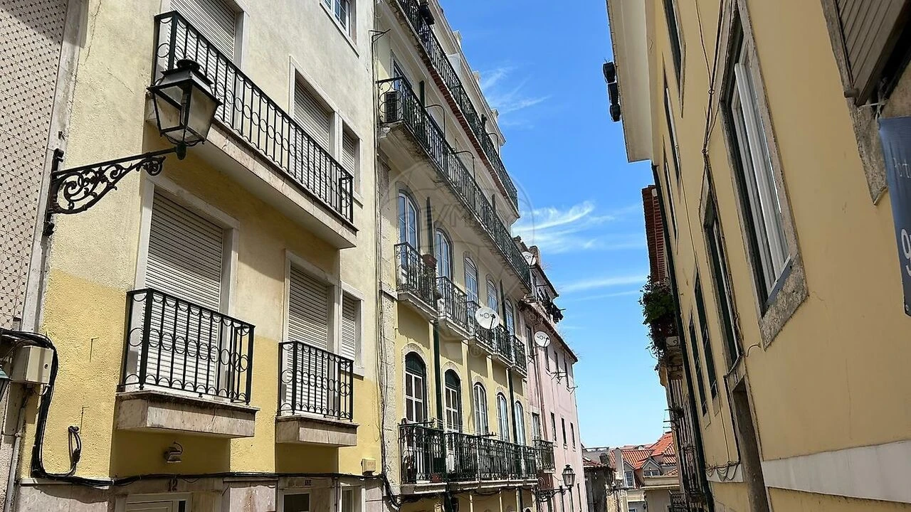 Apartamento T2 para Venda em Misericórdia Foto 26