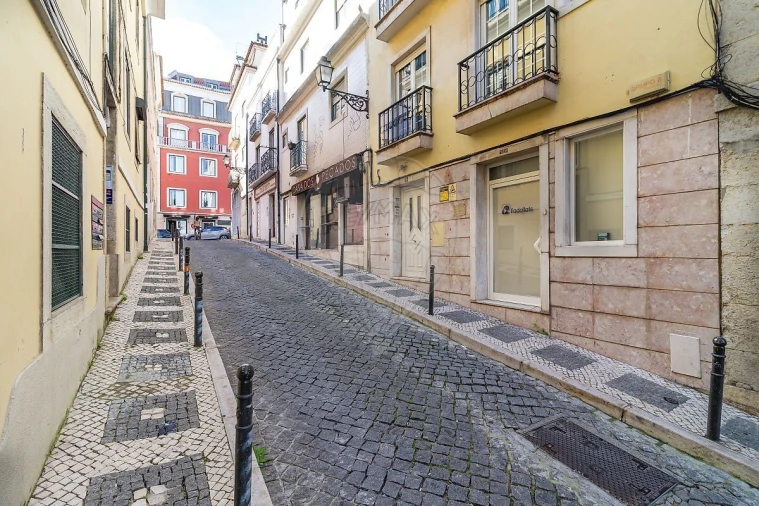 Apartamento T2 para Venda em Misericórdia Foto 21