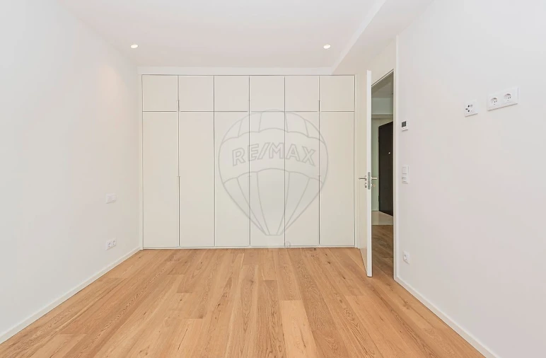 Apartamento T2 para Venda em Avenidas Novas Foto 12