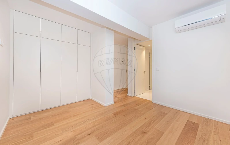 Apartamento T2 para Venda em Avenidas Novas Foto 7