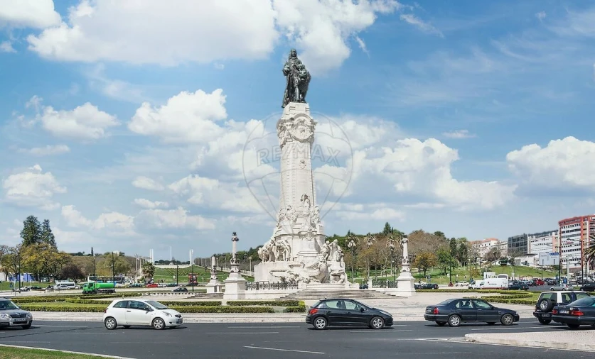 Apartamento T2 para Venda em Avenidas Novas Foto 3