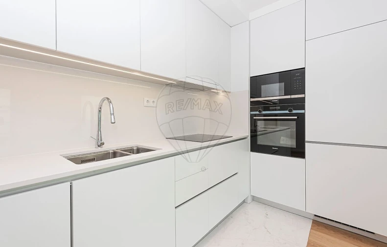 Apartamento T2 para Venda em Avenidas Novas Foto 10