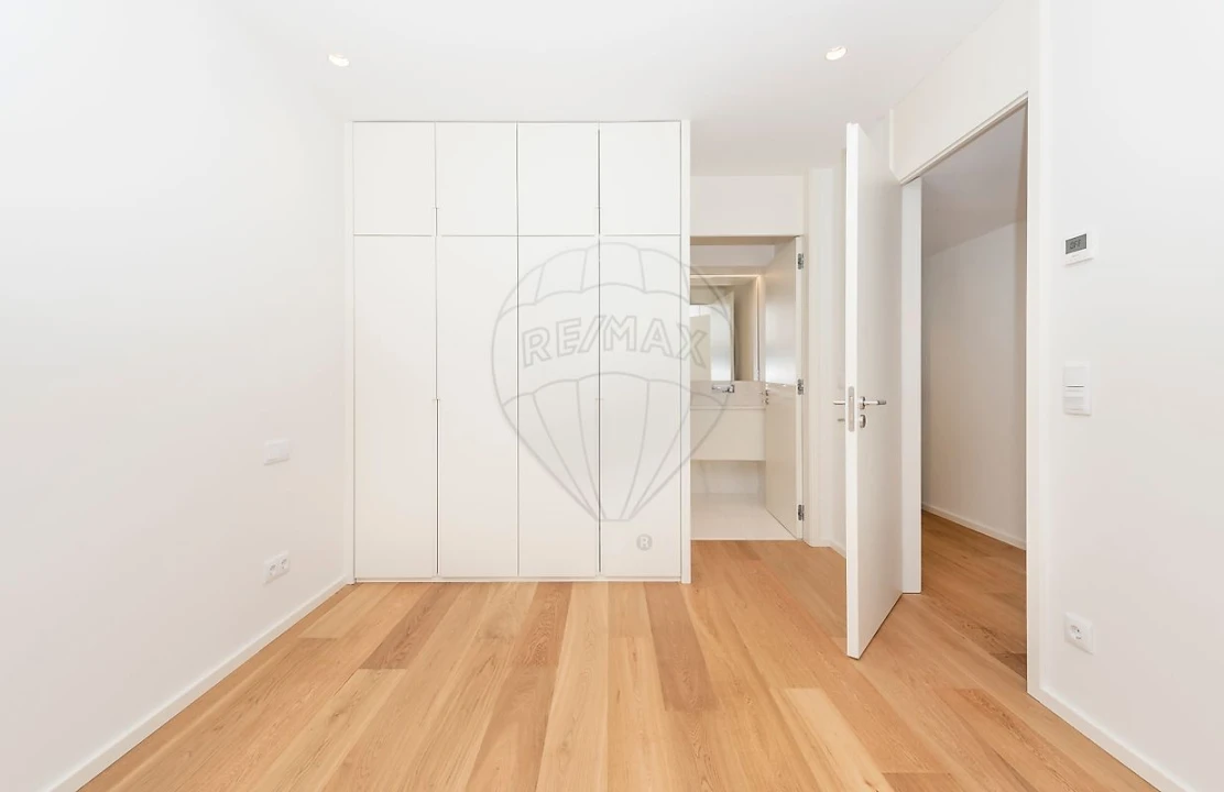 Apartamento T2 para Venda em Avenidas Novas Foto 6