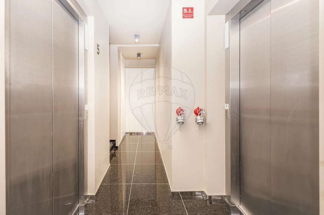 Apartamento T3 para Venda em Avenidas Novas Foto 26