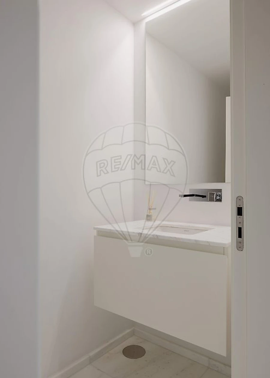 Apartamento T3 para Venda em Avenidas Novas Foto 8