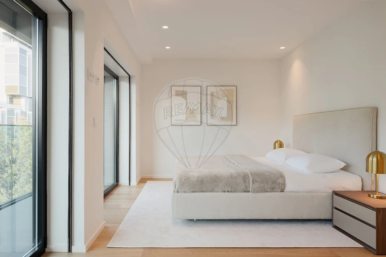 Apartamento T3 para Venda em Avenidas Novas Foto 13