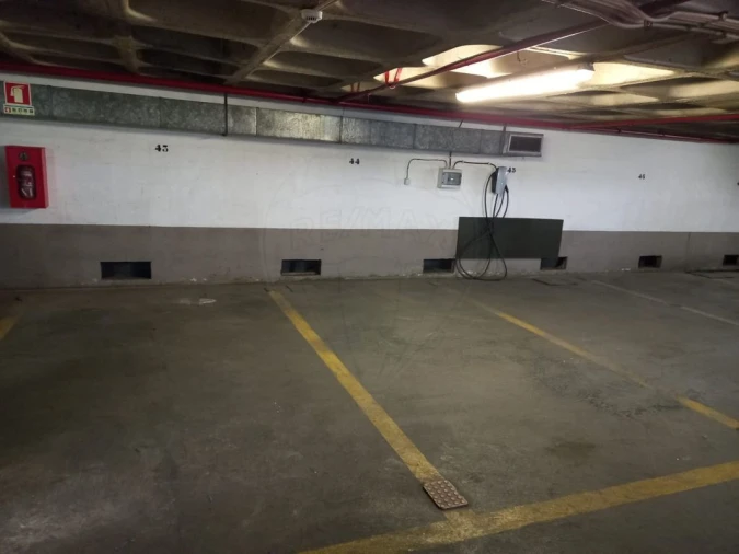 Garagem para Venda em Santa Maria Maior Foto 3