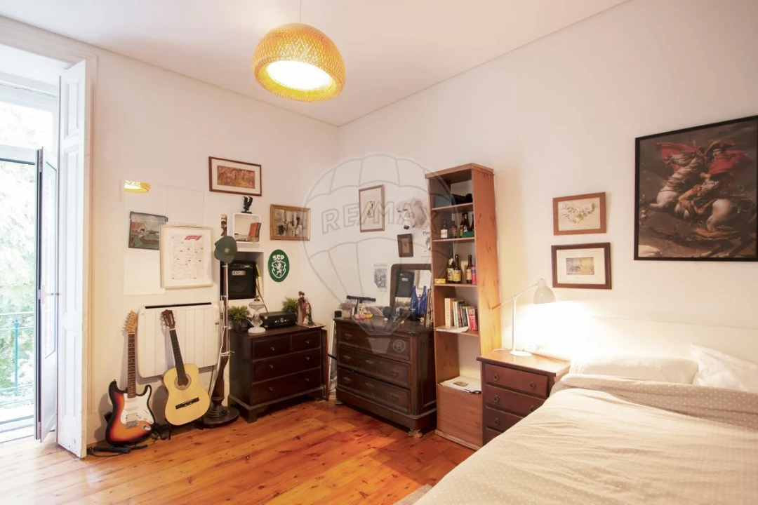 Apartamento T5 para Venda em Avenidas Novas Foto 17