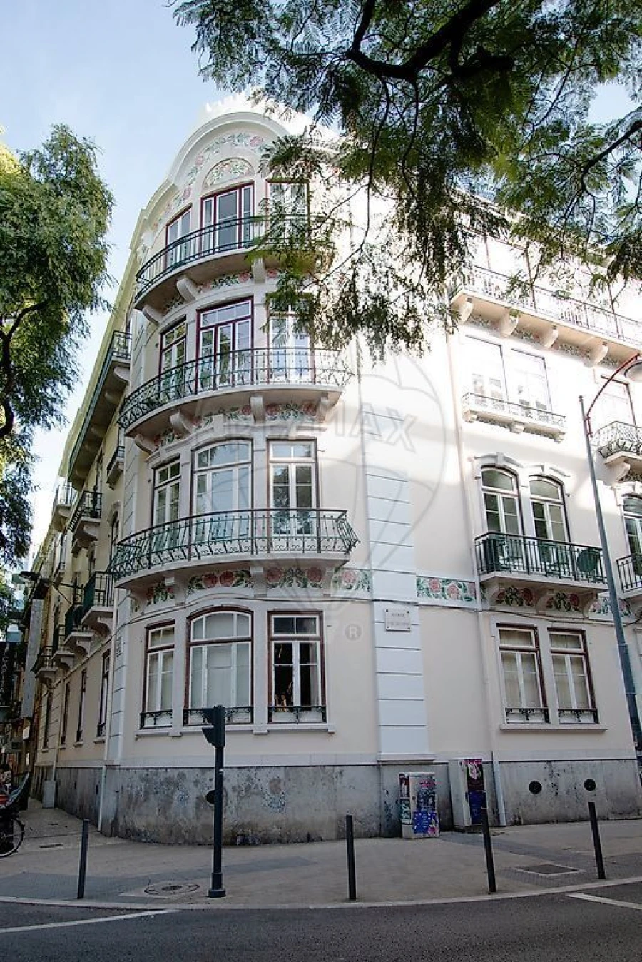 Apartamento T5 para Venda em Avenidas Novas Foto 3