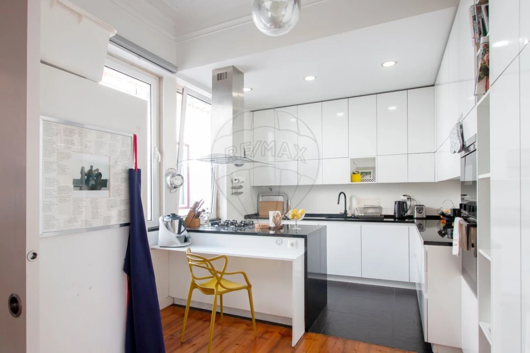 Apartamento T5 para Venda em Avenidas Novas Foto 14