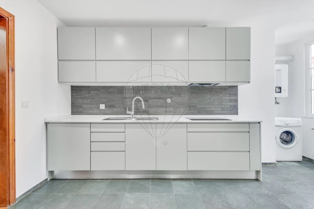 Apartamento T3 para Venda em Misericórdia Foto 9