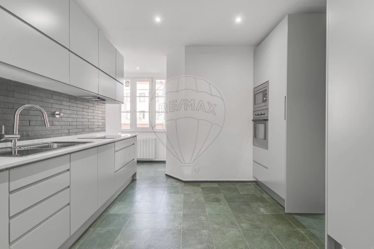 Apartamento T3 para Venda em Misericórdia Foto 7