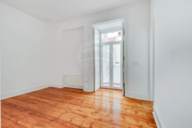 Apartamento T3 para Venda em Misericórdia Foto 22