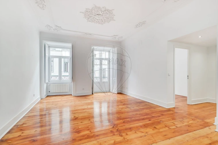 Apartamento T3 para Venda em Misericórdia Foto 2