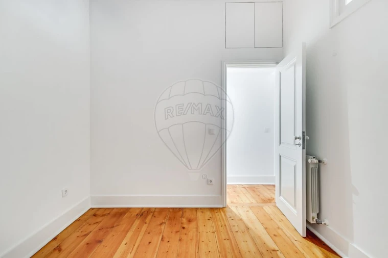 Apartamento T3 para Venda em Misericórdia Foto 21