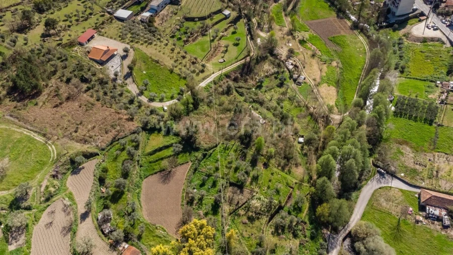 Terreno para Venda em Teixoso e Sarzedo Foto 12