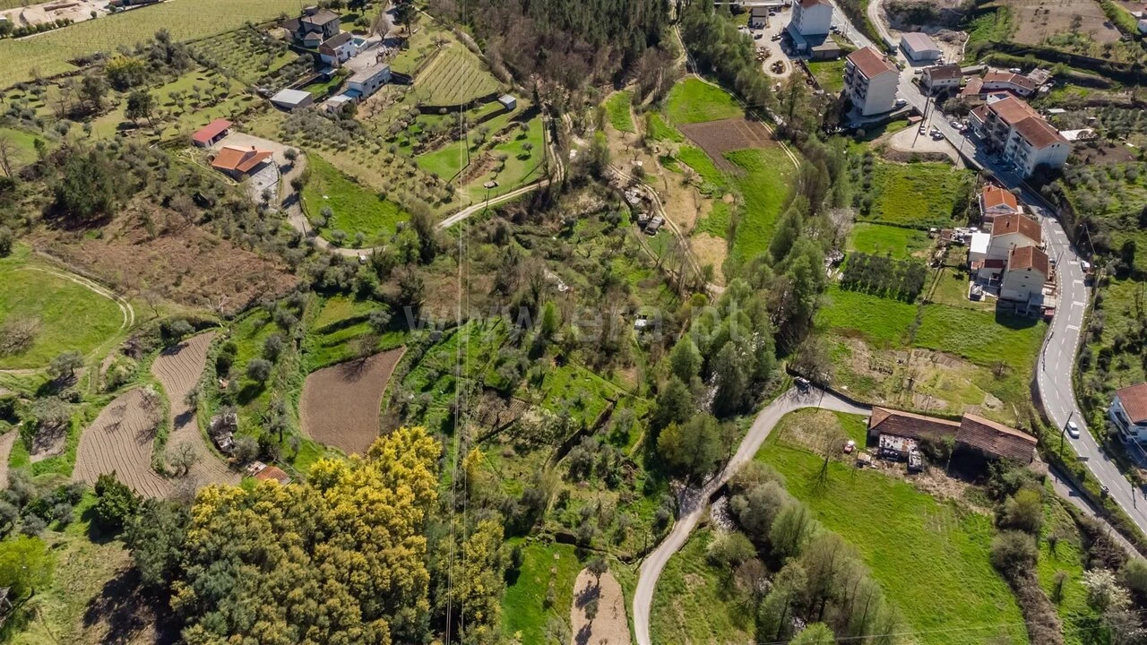 Terreno para Venda em Teixoso e Sarzedo Foto 11