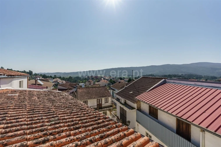 Moradia T2 para Venda em Barco e Coutada Foto 17