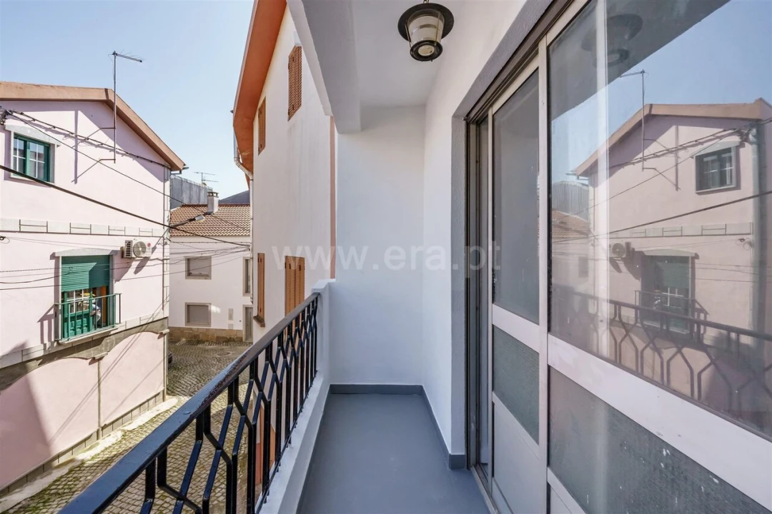 Moradia T2 para Venda em Barco e Coutada Foto 4