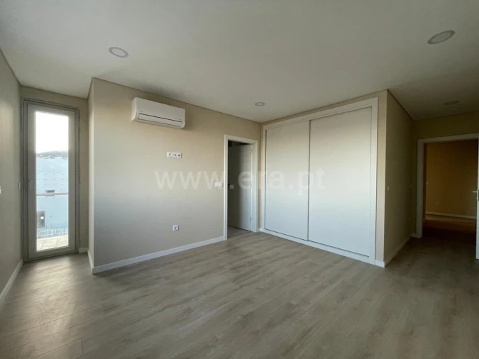 Apartamento T3 para Venda em Covilhã e Canhoso Foto 2