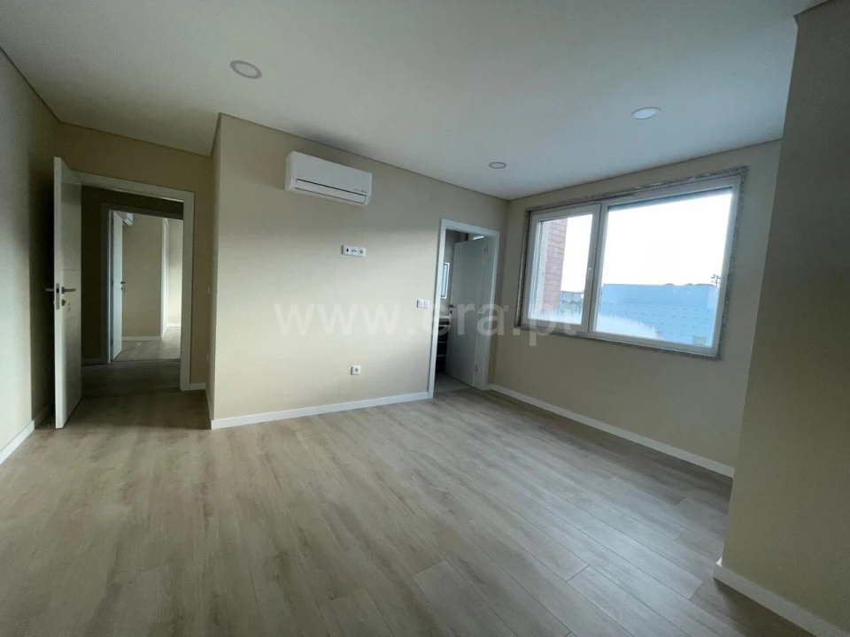 Apartamento T3 para Venda em Covilhã e Canhoso Foto 12
