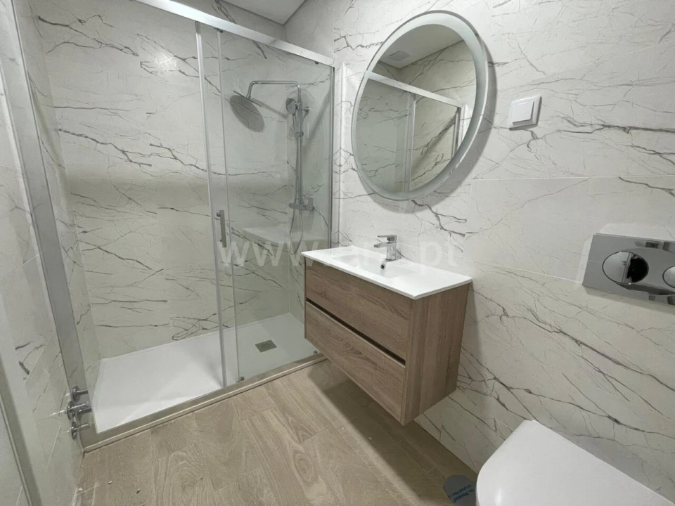 Apartamento T3 para Venda em Covilhã e Canhoso Foto 9