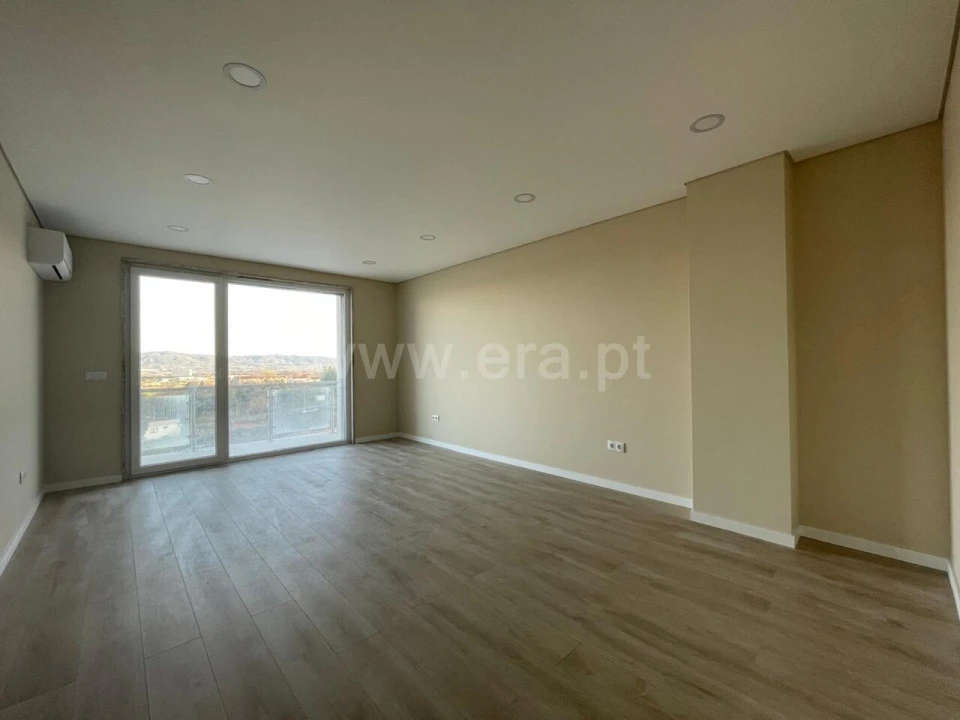 Apartamento T3 para Venda em Covilhã e Canhoso Foto 6