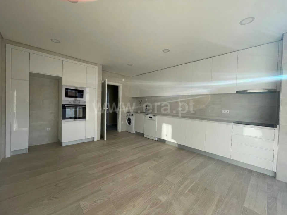 Apartamento T2 para Venda em Covilhã e Canhoso Foto 1