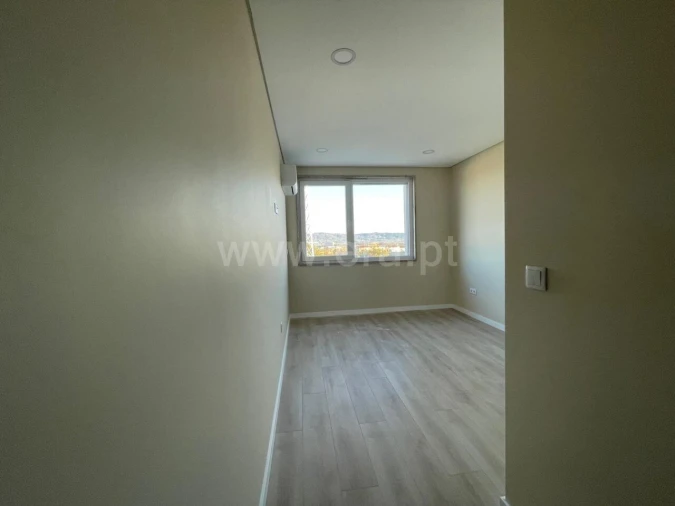 Apartamento T2 para Venda em Covilhã e Canhoso Foto 6