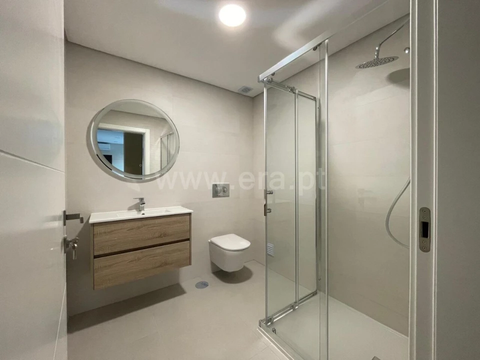 Apartamento T2 para Venda em Covilhã e Canhoso Foto 12
