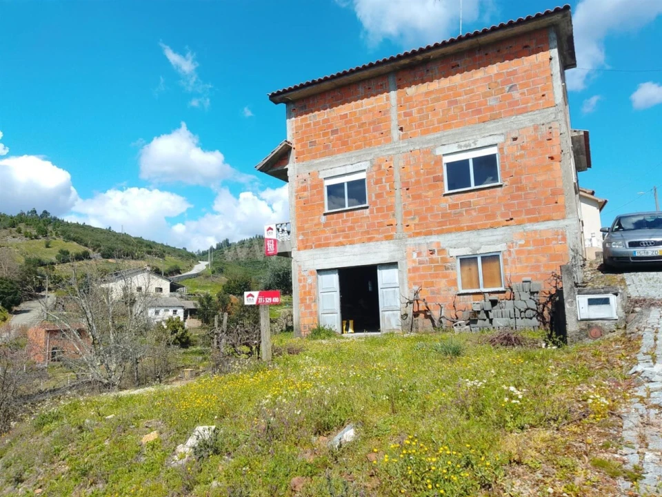 Quinta T3 para Venda em Janeiro de Cima e Bogas de Baixo Foto 1