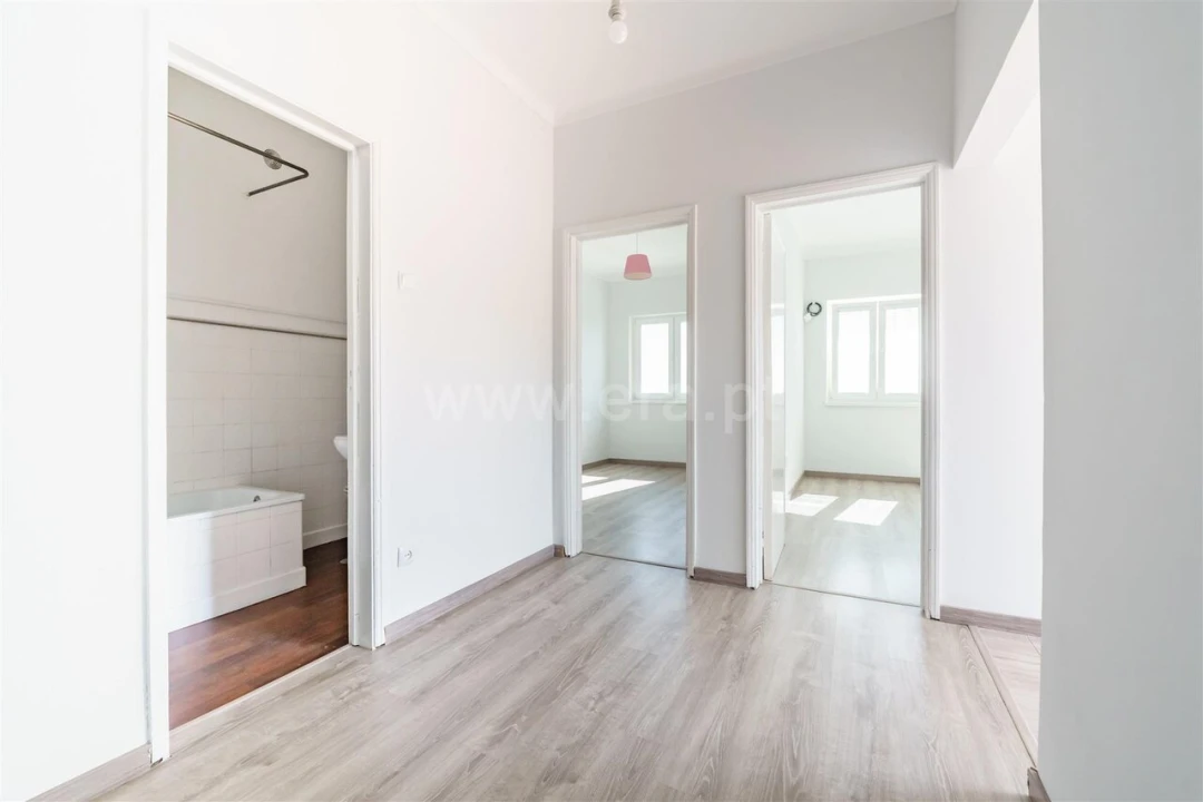 Apartamento T3 para Venda em Covilhã e Canhoso Foto 8