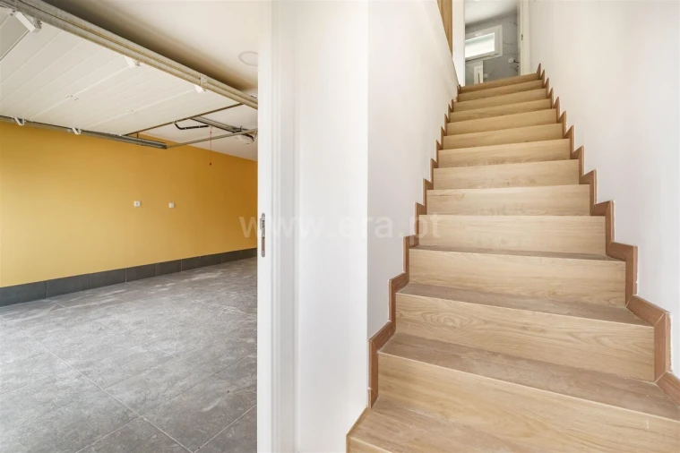 Moradia T2 para Venda em Casegas e Ourondo Foto 3