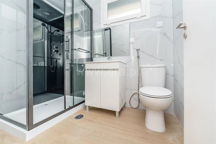 Moradia T2 para Venda em Casegas e Ourondo Foto 5