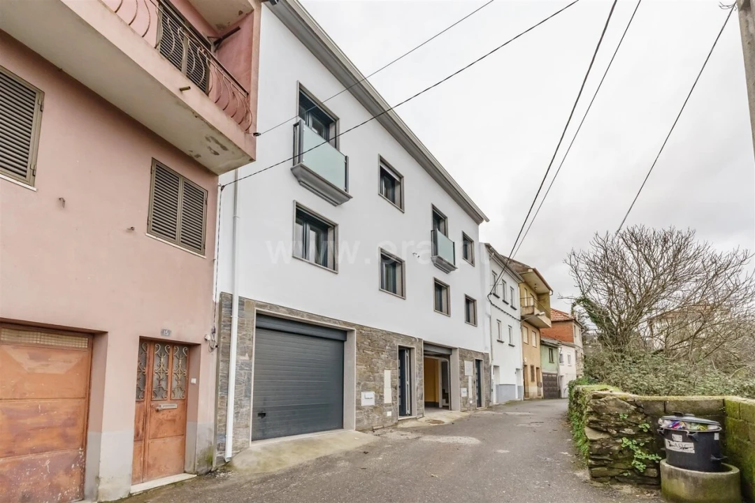 Moradia T2 para Venda em Casegas e Ourondo Foto 1