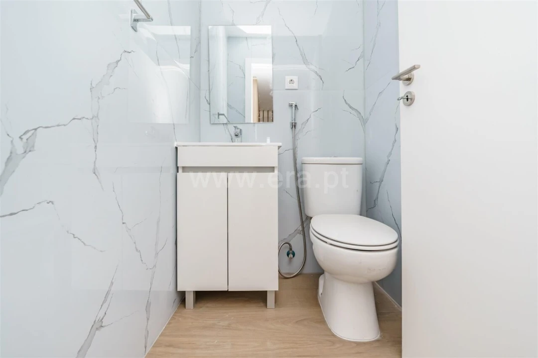 Moradia T2 para Venda em Casegas e Ourondo Foto 10