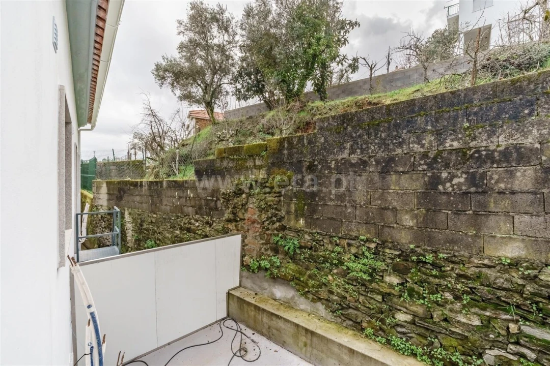 Moradia T2 para Venda em Casegas e Ourondo Foto 15