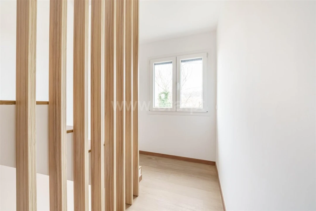 Moradia T2 para Venda em Casegas e Ourondo Foto 8