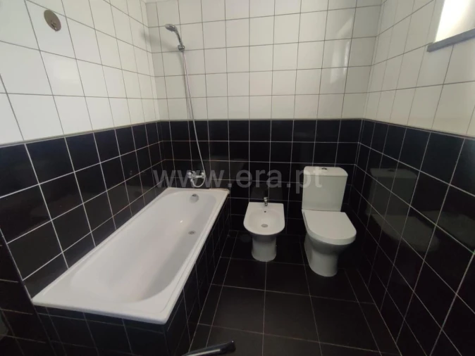 Apartamento T2 para Venda em Covilhã e Canhoso Foto 14