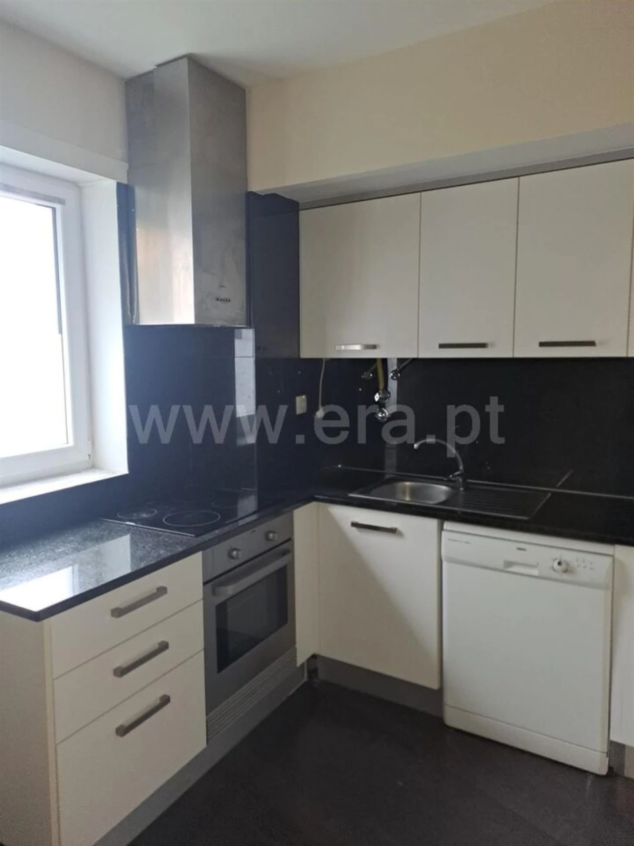 Apartamento T2 para Venda em Covilhã e Canhoso Foto 11
