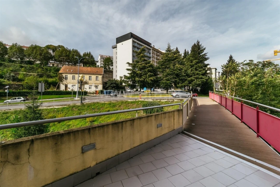 Apartamento T2 para Venda em Covilhã e Canhoso Foto 5
