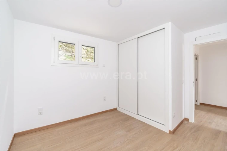 Moradia T2 para Venda em Casegas e Ourondo Foto 5