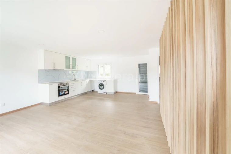 Moradia T2 para Venda em Casegas e Ourondo Foto 11