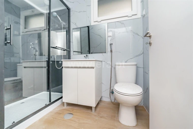 Moradia T2 para Venda em Casegas e Ourondo Foto 4