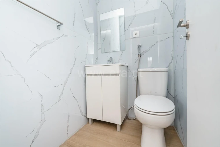 Moradia T2 para Venda em Casegas e Ourondo Foto 12