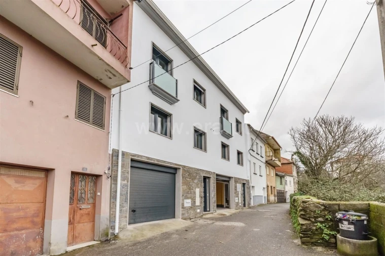 Moradia T2 para Venda em Casegas e Ourondo Foto 1